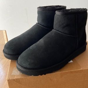 Ugg Classic Mini Boot Black
